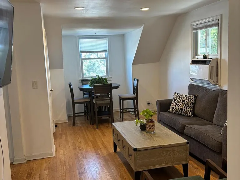 377 Westminster Pl #2 — Photo 4