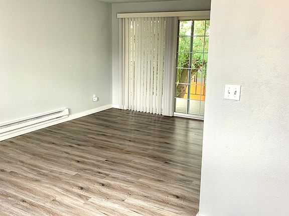 5th image of 245 15th St SE APT 7