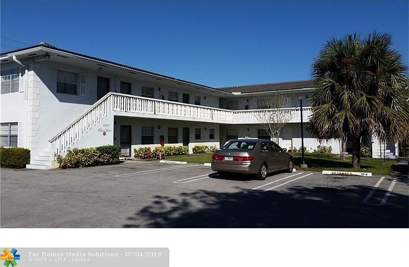 1st image of 4140 Woodside Dr APT 104