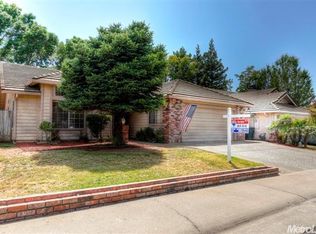 9277 Castleview Dr, Elk Grove, CA 95758