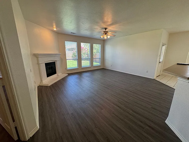 6109 Melanie Dr — Photo 18