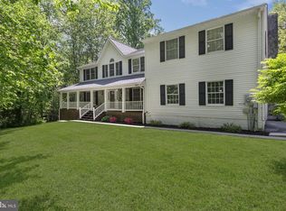 660 Verda Ln, Huntingtown, MD 20639