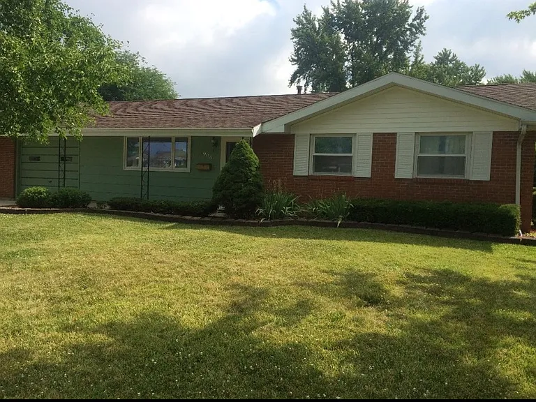 1906 Rice Ave — Photo 1