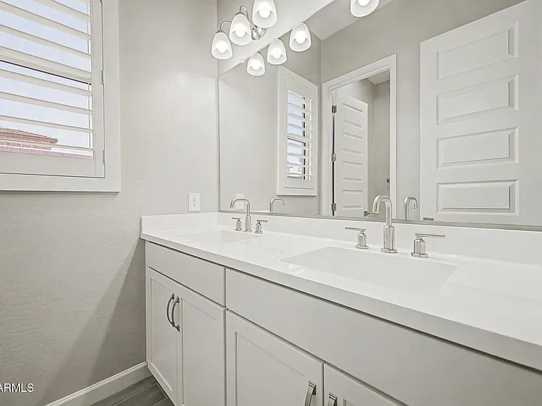 6051 E Sinclair St — Photo 19