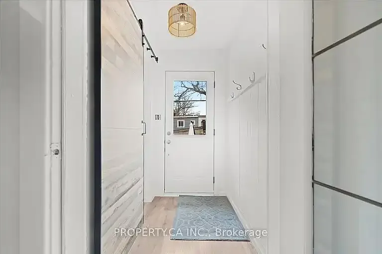 44 Beachview Cres #1A — Photo 9