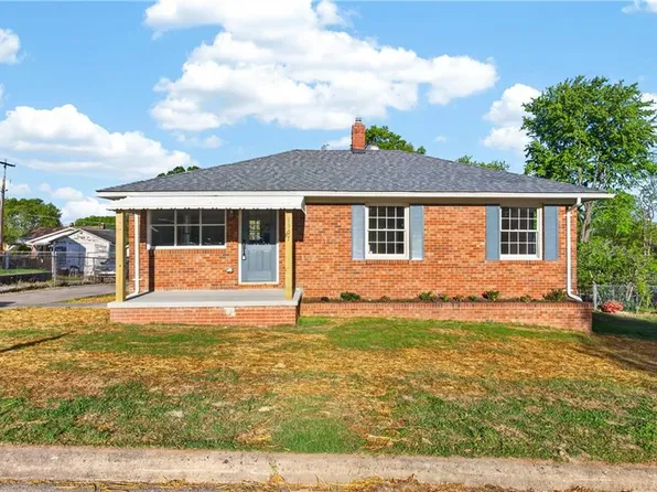 1307 Fairview St, Greensboro, NC 27405