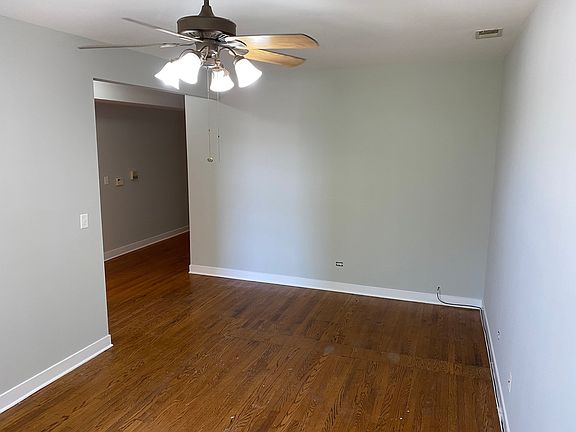 3rd image of 6315 S Ingleside Ave #3