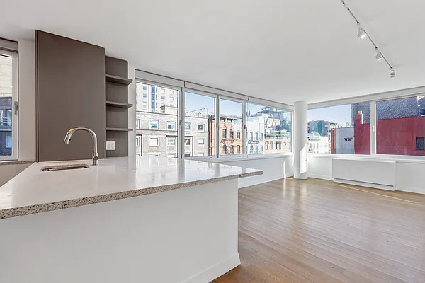 Rented by Greystar | media 17