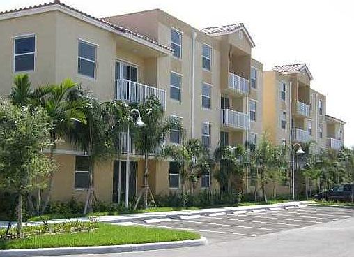 2nd image of 1450 SE 3rd Ave APT 303