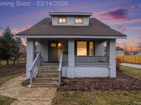 320 Cesar E Chavez Ave, Pontiac, MI 48342