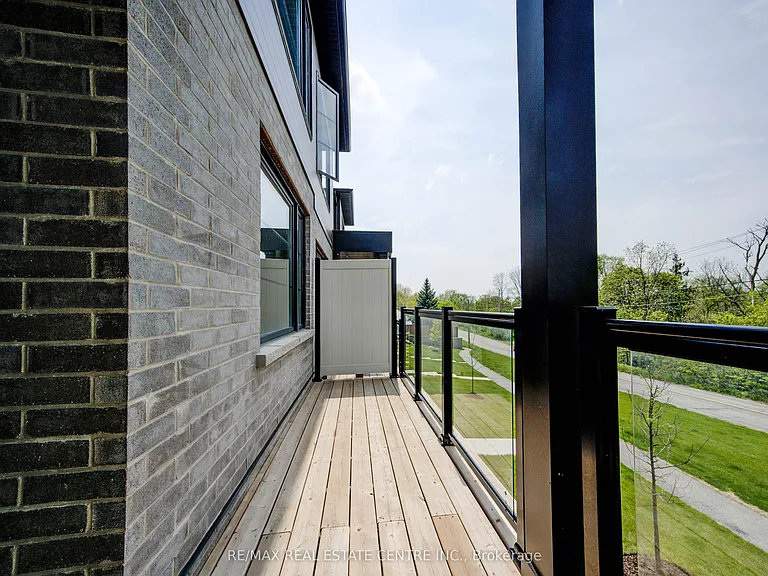 350 River Rd #7 — Photo 36