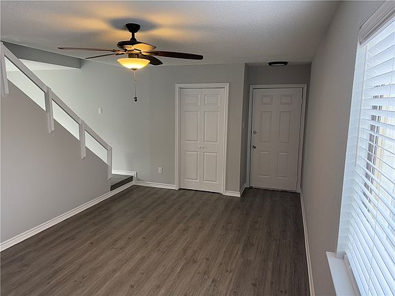 3rd image of 4507 Carter Creek Pkwy APT 6