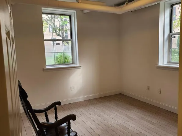 30-47 Hobart Street image 10 of 12