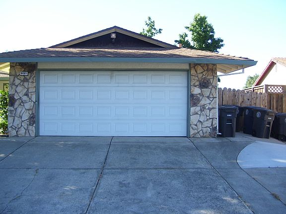 2nd image of 6263 Pinecreek Way