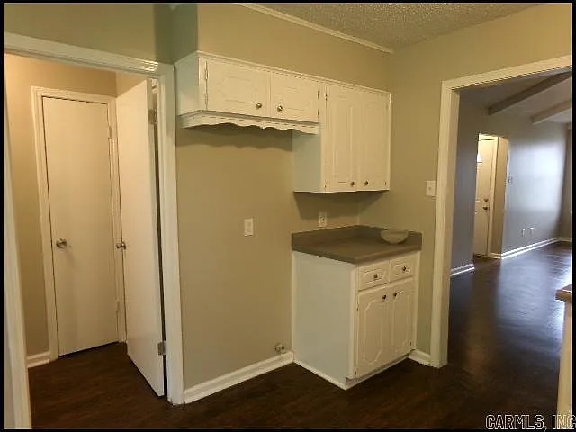 106 Dales Dr — Photo 10