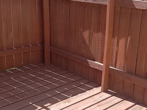 4th image of 3876 Harmon Rd