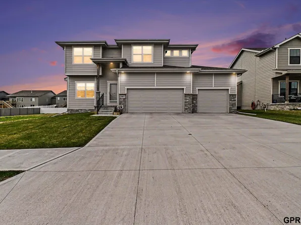 19817 Briar St, Gretna, NE 68028