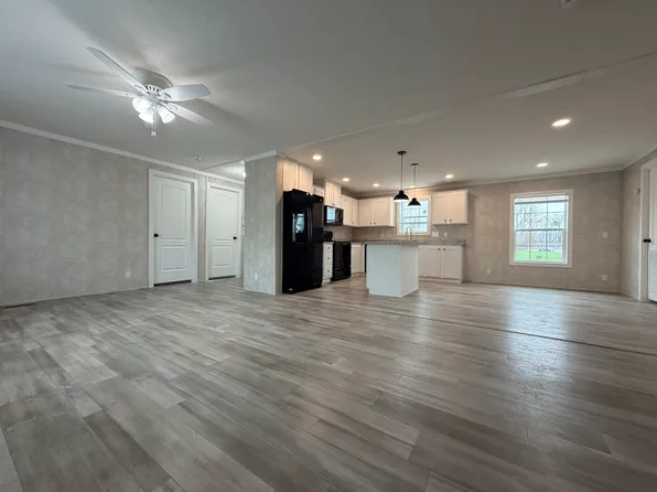 4000 E 134th St #1001, Chicago, IL 60633