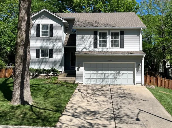 12009 S Hagan St, Olathe, KS 66062