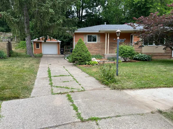 1312 Colgate Cir, Ann Arbor, MI 48103