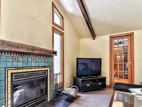 3rd image of 81 Riverview Cir