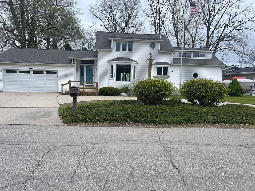 141 Bay Shore Dr - Property Image