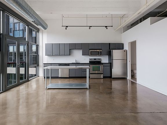 4th image of 444 N 4th St Unit 718