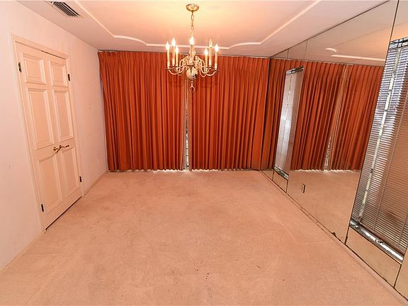 4th image of 632 S Sorita Cir