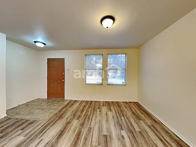 12657 Drexel St — Photo 9