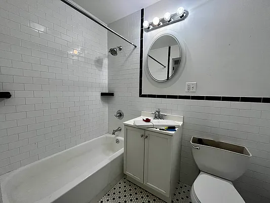 Rented by MySpaceNYC | media 6