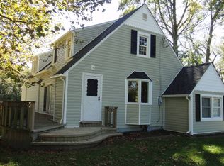 661 E Garden Rd, Vineland, NJ 08360