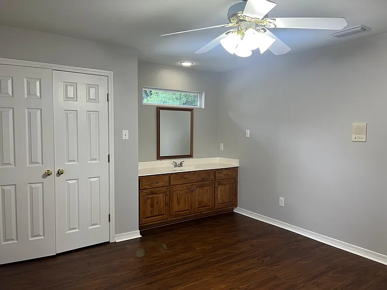 1750 Hunters Ridge Dr W — Photo 7