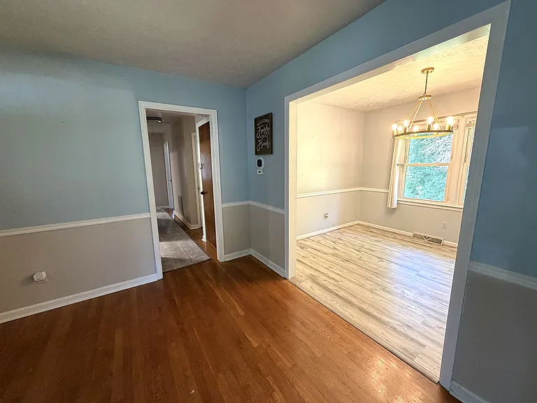 1125 Sheffield Dr — Photo 6