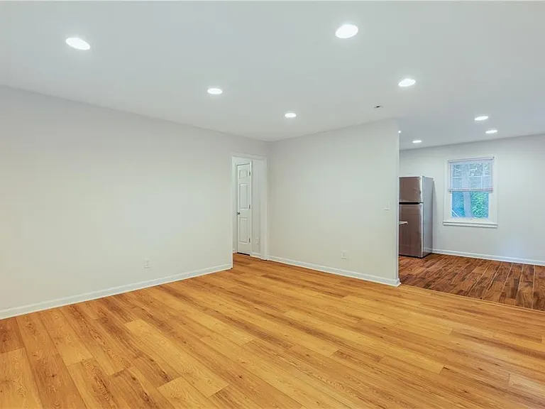 834 Wilson Cir SW — Photo 11
