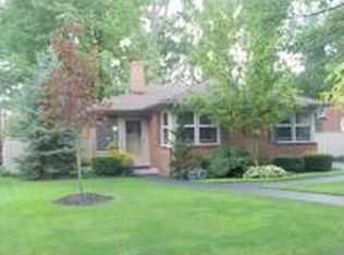 1653 Taunton Rd, Birmingham, MI 48009