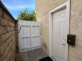 7949 Casaba Ave, Winnetka, CA 91306