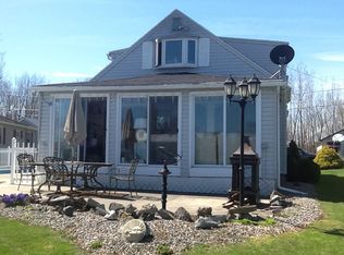 5243 Comstock Rd, Brewerton, NY 13029