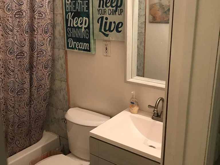 5840 Lexington Ave #1 — Photo 4