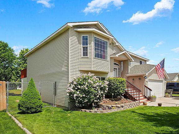 2nd image of 425 E Tara Lee Ave