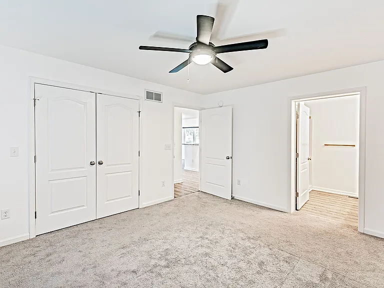582 Railroad Ave — Photo 9