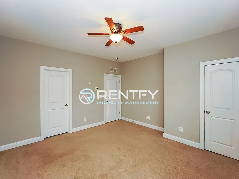 2506 Gallery Dr — Photo 19