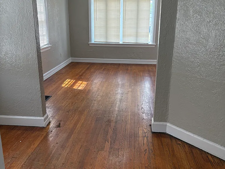 4112 Fulton Ave — Photo 13