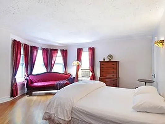 Sold by Corcoran | media 16