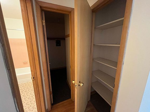 3rd image of 6230 S Packard Ave #10