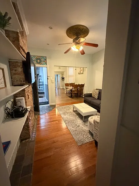 2 bed, 629 sqft, $2,200 — Photo 3