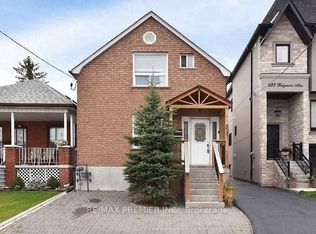 221 Belgravia Ave, Toronto, ON M6E 2M9