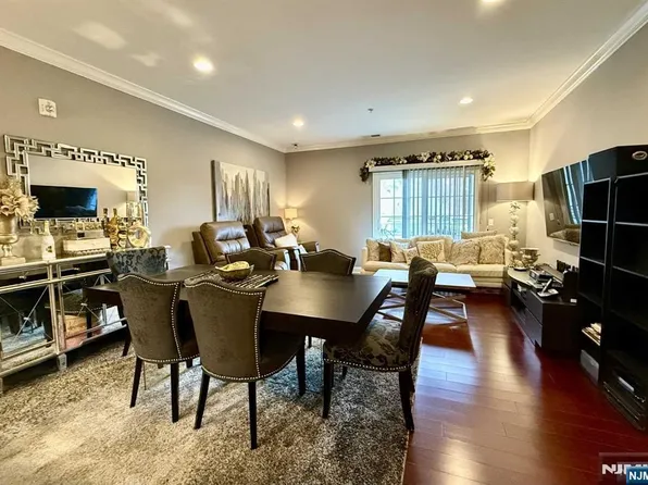 3101 Ramapo Ct, Riverdale, NJ 07457