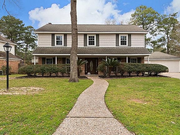 2nd image of 8011 Pinehurst Trail Cir