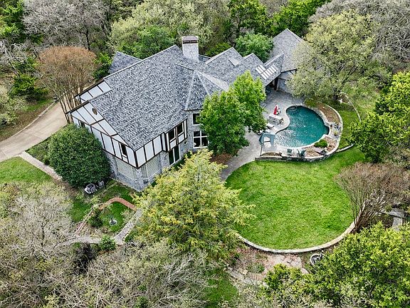 4th image of 1075 Mobley Rd