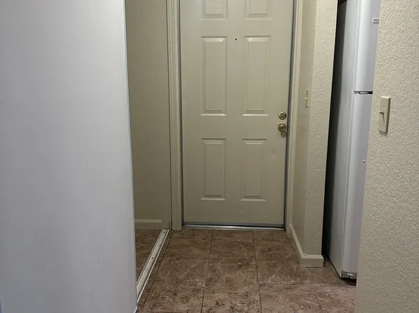 1201 S Central Ave #65, Lodi, CA 95240